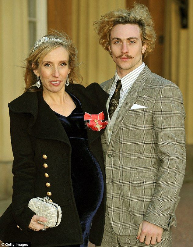 Featured image of post How Old Is Aaron Taylor Johnson Mum