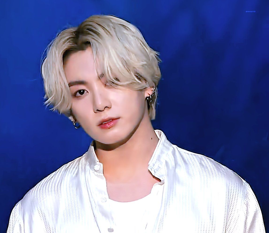 pix Jungkook Blond Hair 2021 Wallpaper