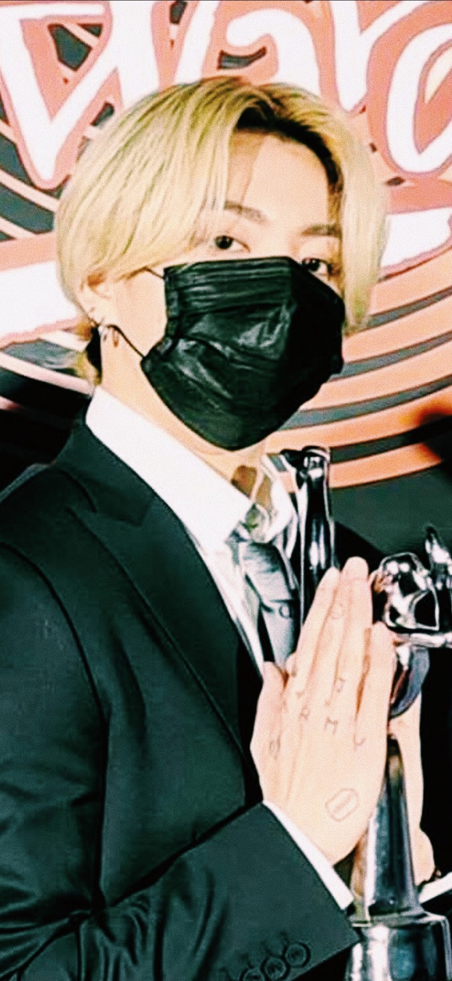 picture Jungkook Blond Hair Gif 2021