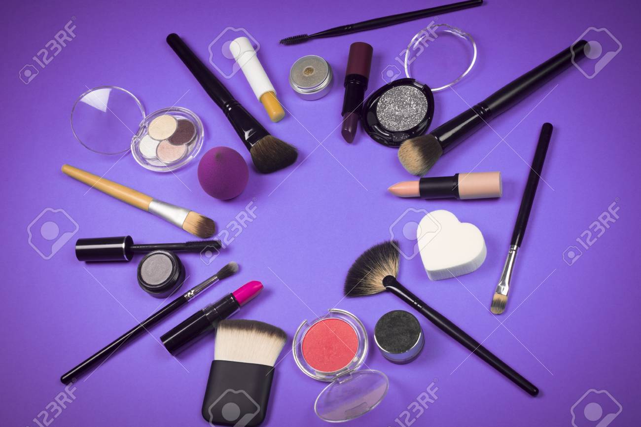 Featured image of post Makeup Background Purple