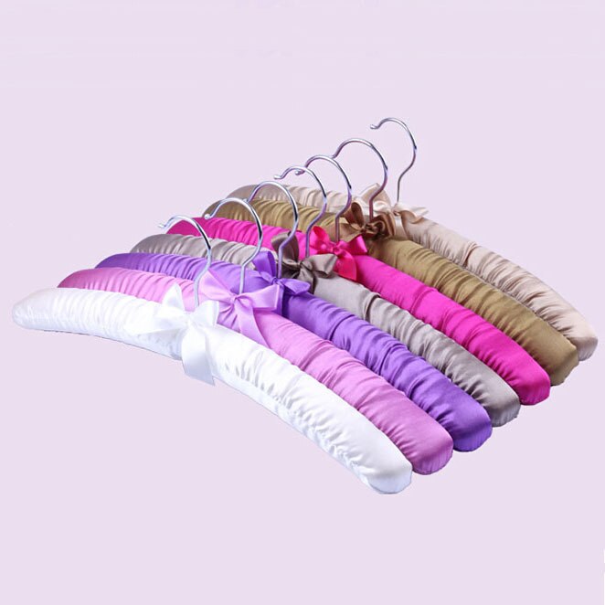 pic Quilted Clothes Hangers