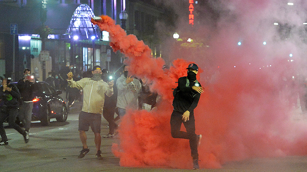 photo The Guy From Boston Videos